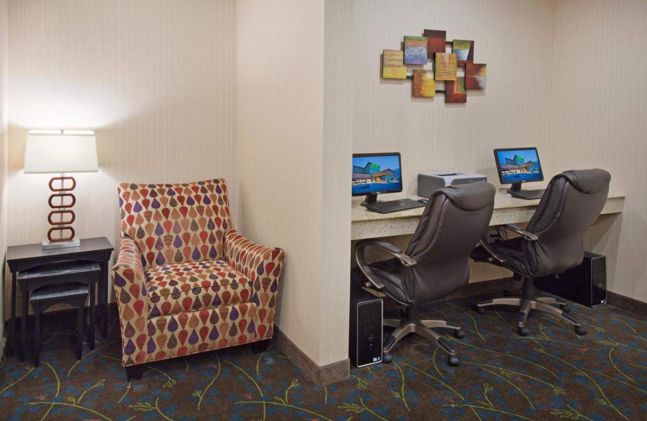 Holiday Inn Lincoln Southwest By Ihg Екстериор снимка